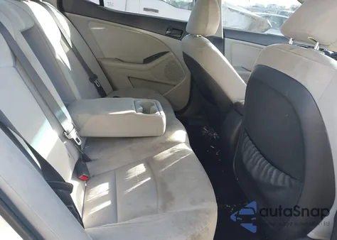 2015 Kia Optima Lx z USA, uszkodzony, nr VIN KNAGM4A73F5601370